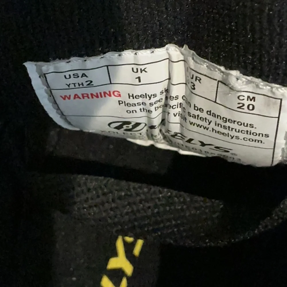 Heelys new authentic
